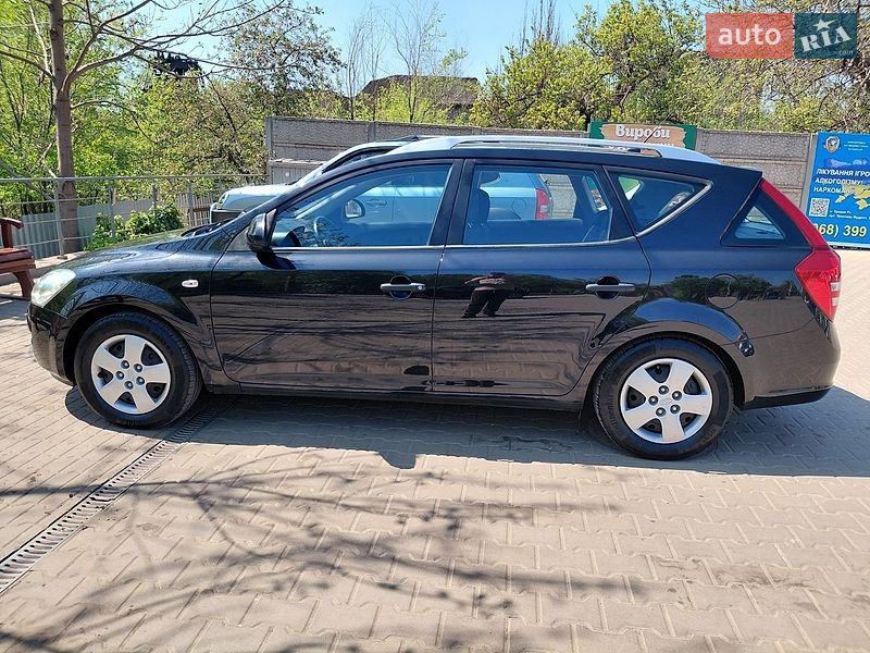 Универсал Kia Ceed 2009 в Кривом Роге