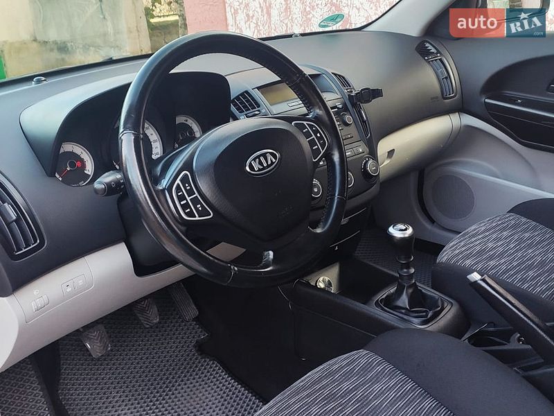 Универсал Kia Ceed 2008 в Одессе