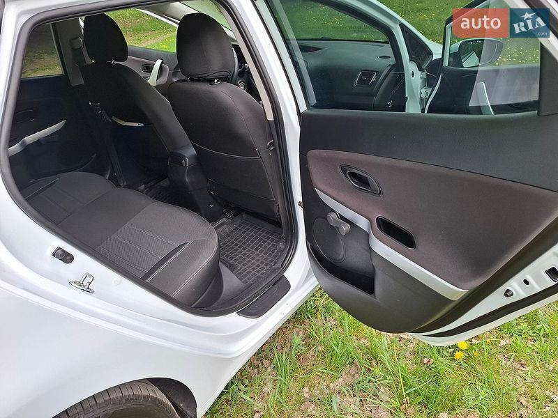 Хэтчбек Kia Ceed 2013 в Виннице