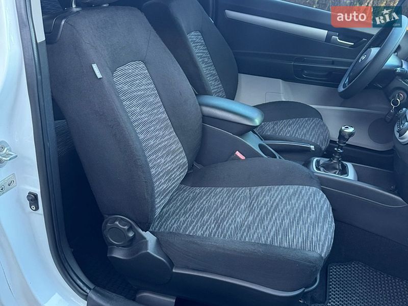 Хетчбек Kia Ceed 2009 в Львові