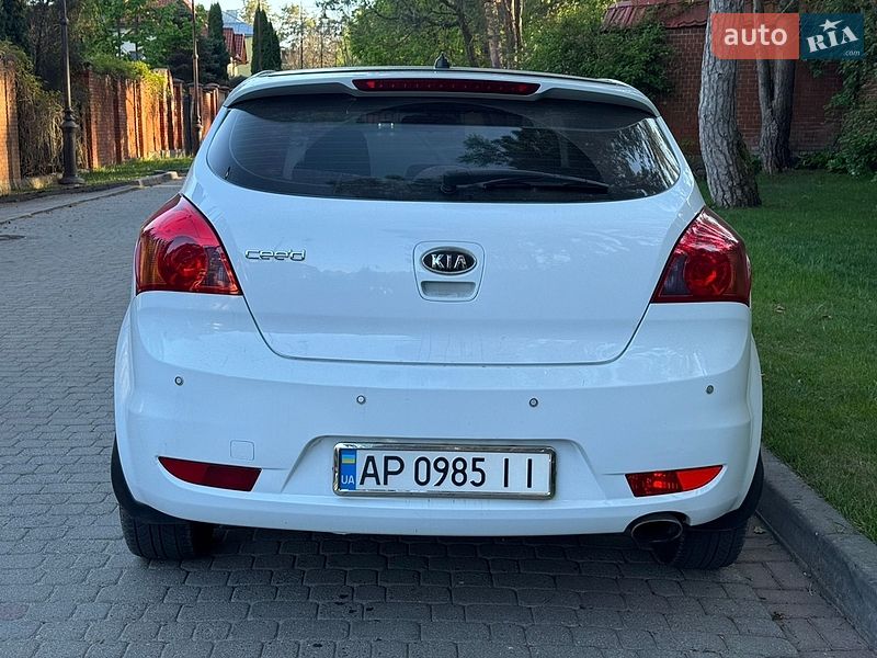 Хетчбек Kia Ceed 2009 в Львові