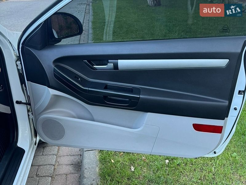 Хетчбек Kia Ceed 2009 в Львові