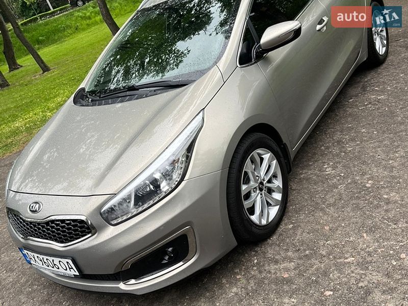Универсал Kia Ceed 2017 в Киеве