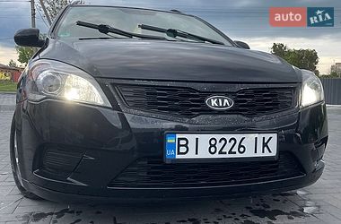 Универсал Kia Ceed 2009 в Лубнах