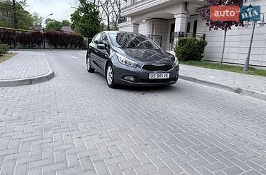 Хетчбек Kia Ceed 2014 в Одесі