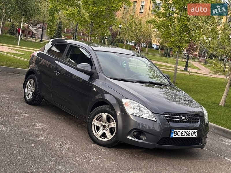 Хетчбек Kia Ceed 2008 в Києві