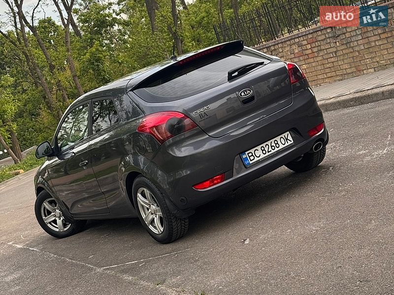 Хетчбек Kia Ceed 2008 в Києві