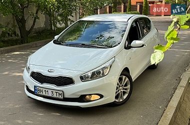 Хетчбек Kia Ceed 2013 в Одесі