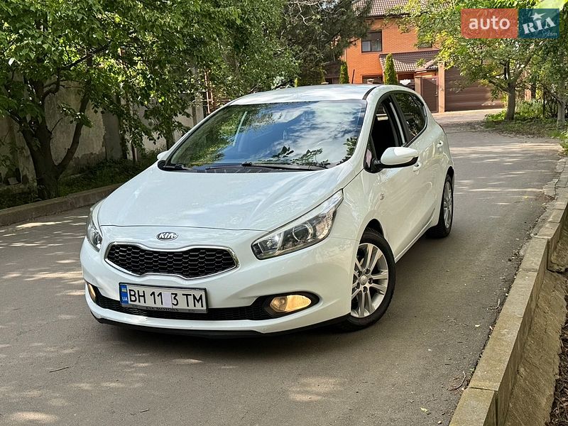 Хетчбек Kia Ceed 2013 в Одесі