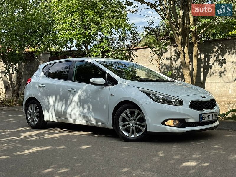 Хетчбек Kia Ceed 2013 в Одесі