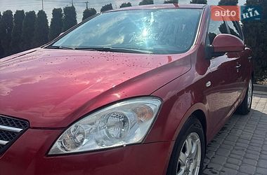Хэтчбек Kia Ceed 2008 в Львове