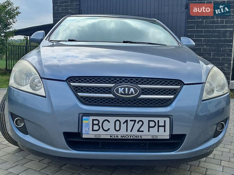 Хэтчбек Kia Ceed 2007 в Мостиске