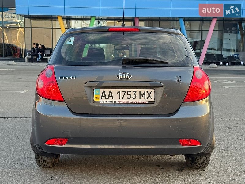 Хетчбек Kia Ceed 2008 в Києві