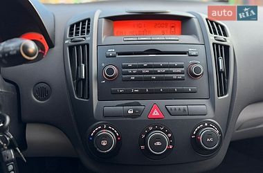 Хетчбек Kia Ceed 2008 в Києві