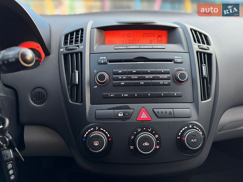 Хетчбек Kia Ceed 2008 в Києві