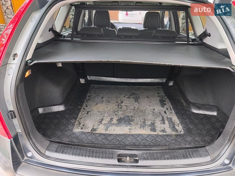 Универсал Kia Ceed 2010 в Полтаве