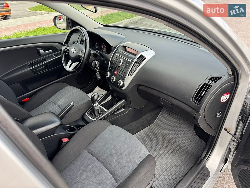 Універсал Kia Ceed 2009 в Вінниці