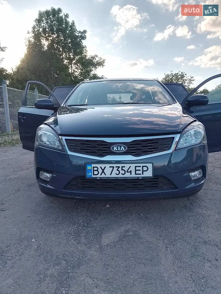 2010 Kia Cee'd - мініатюра 21