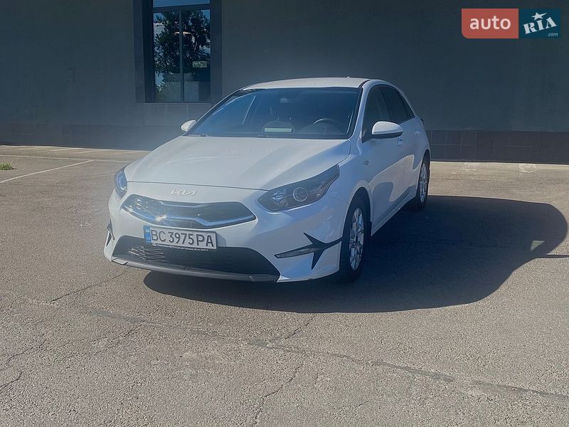 Хэтчбек Kia Ceed 2022 в Львове