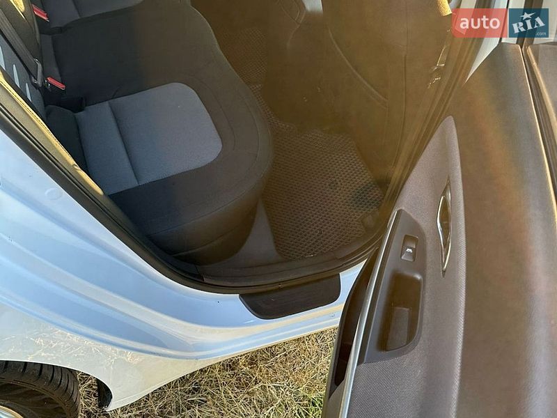 Универсал Kia Ceed 2013 в Звенигородке
