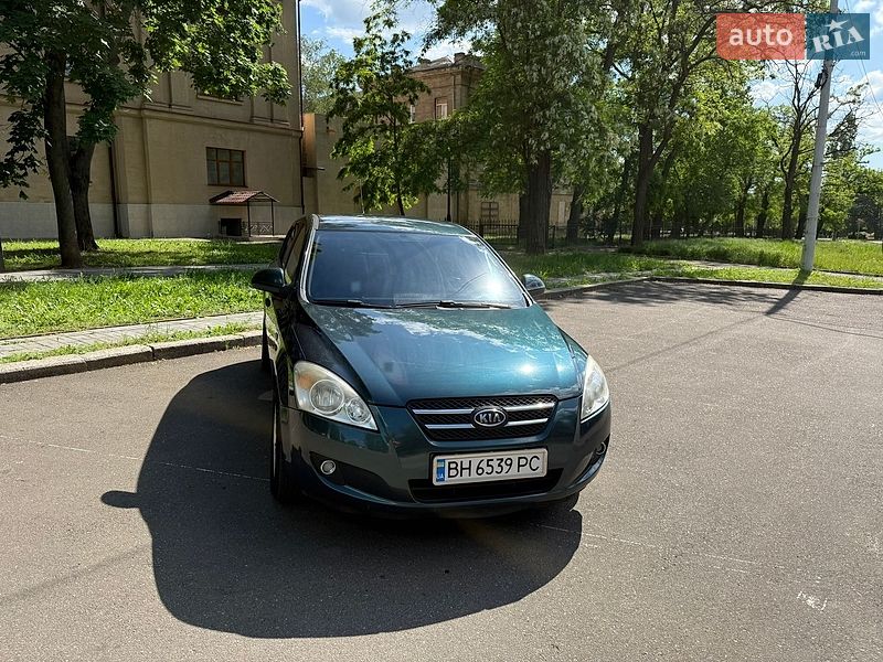 Хетчбек Kia Ceed 2008 в Миколаєві