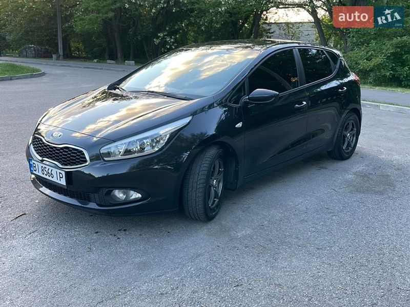 Хэтчбек Kia Ceed 2013 в Полтаве