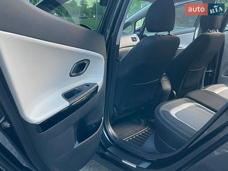 Хэтчбек Kia Ceed 2013 в Полтаве
