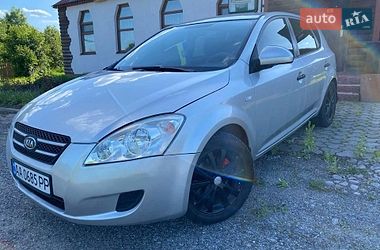 Хетчбек Kia Ceed 2007 в Ярмолинцях