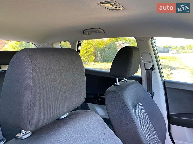 Хэтчбек Kia Ceed 2007 в Ярмолинцах