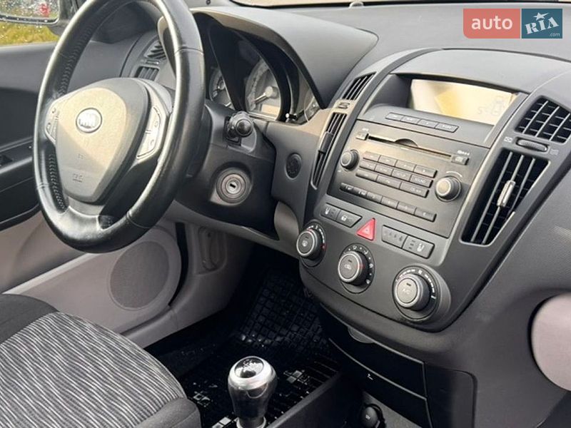 Хетчбек Kia Ceed 2007 в Первомайську фото 15 Хетчбек Kia Ceed 2007 в Первомайську