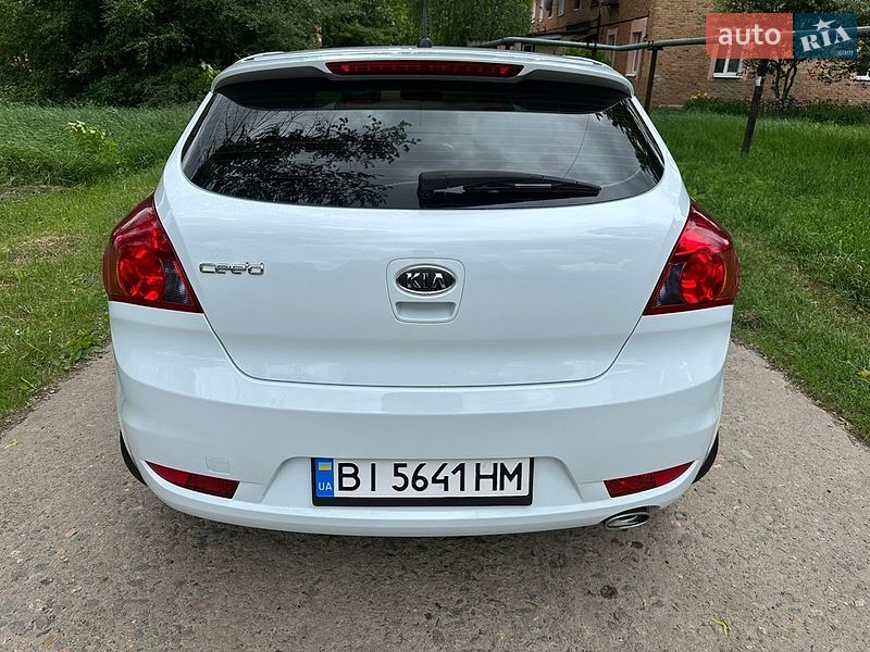 Хетчбек Kia Ceed 2008 в Полтаві