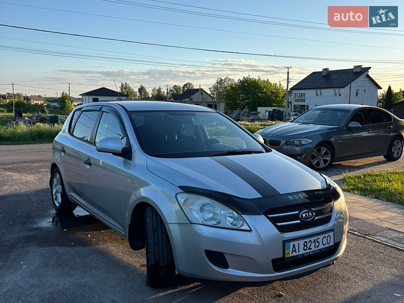 Хэтчбек Kia Ceed 2008 в Белогородке