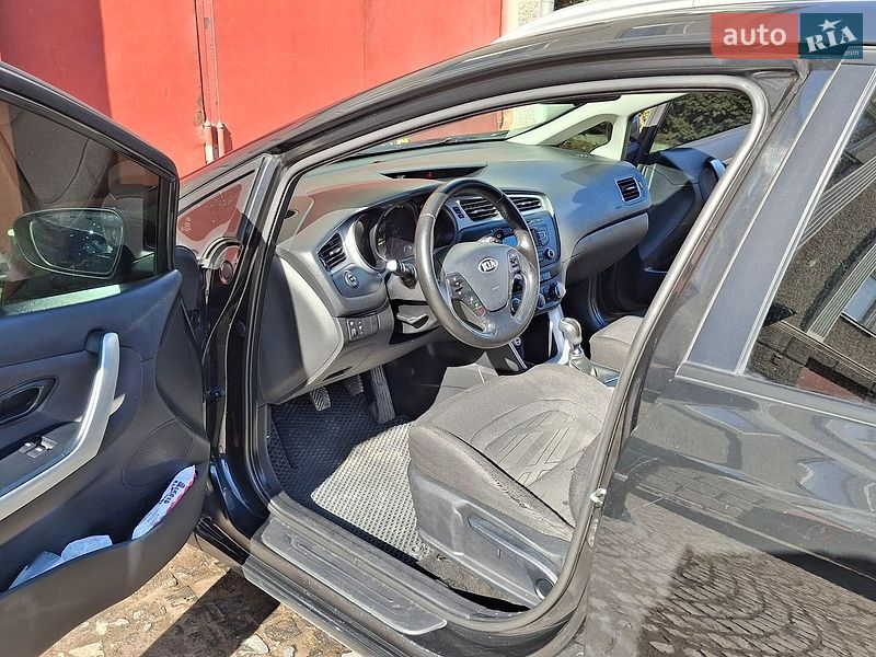 Универсал Kia Ceed 2012 в Львове