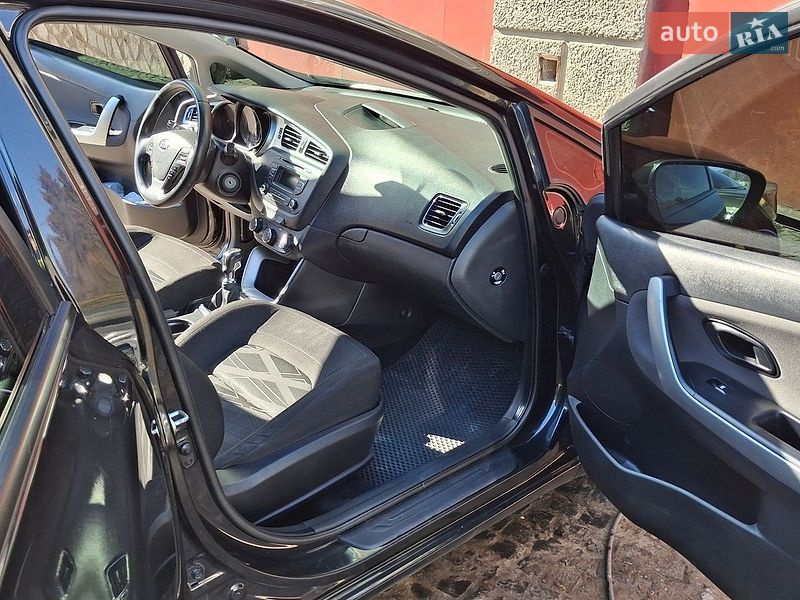 Универсал Kia Ceed 2012 в Львове