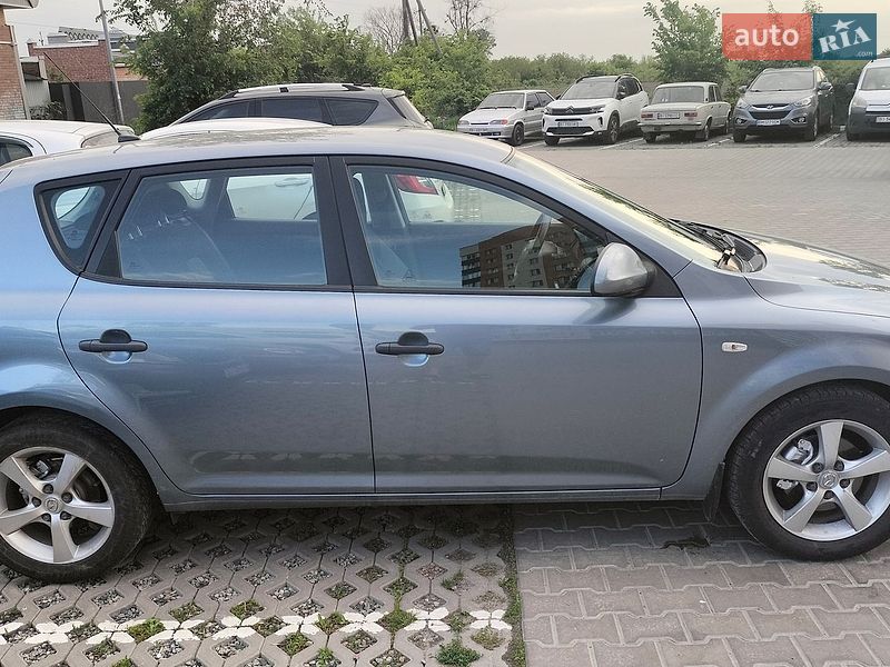 Хэтчбек Kia Ceed 2007 в Полтаве