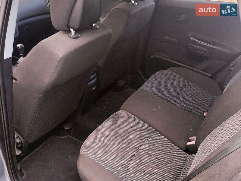 Хэтчбек Kia Ceed 2007 в Полтаве