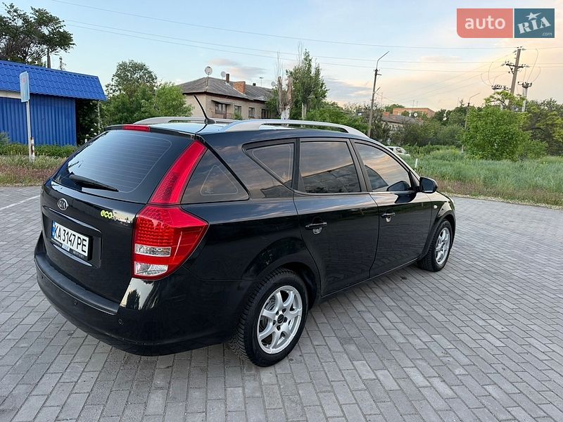 Універсал Kia Ceed 2010 в Кривому Розі