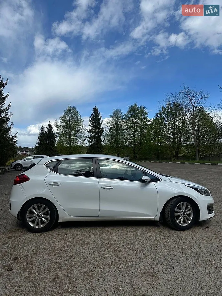 2016 Kia Cee'd - мініатюра 17