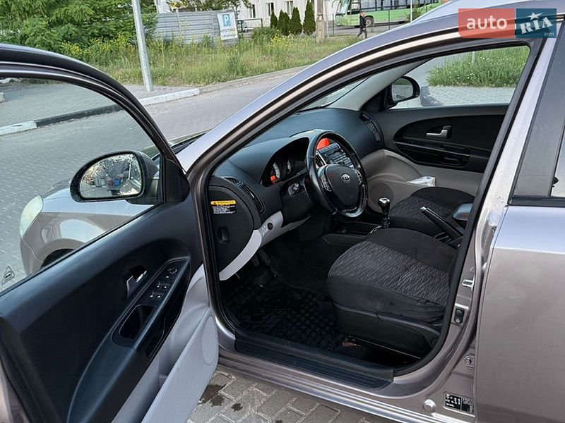 Универсал Kia Ceed 2008 в Киеве
