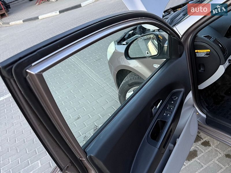 Универсал Kia Ceed 2008 в Киеве