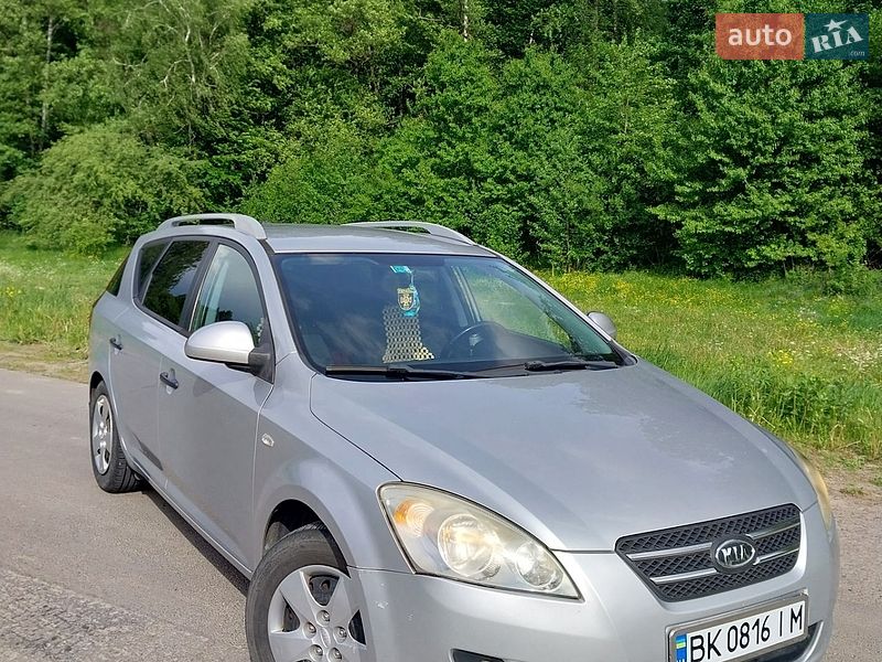 Универсал Kia Ceed 2009 в Ровно