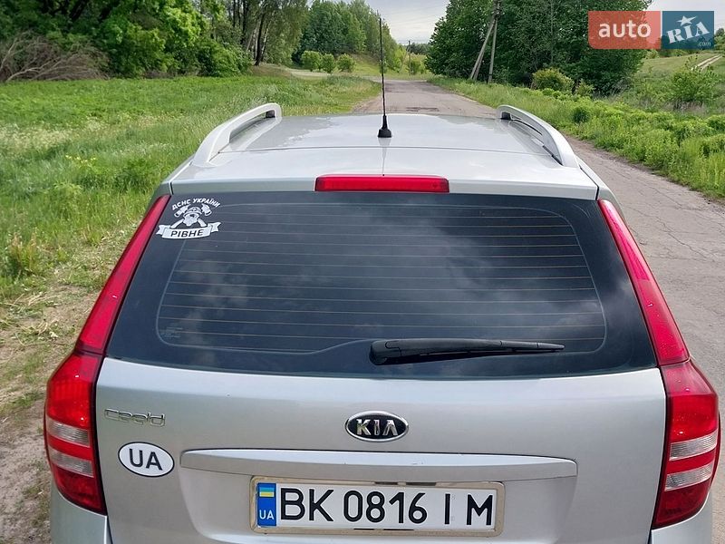 Универсал Kia Ceed 2009 в Ровно