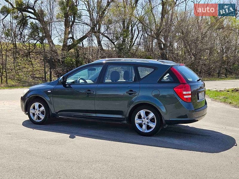 Универсал Kia Ceed 2008 в Обухове