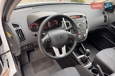 Хетчбек Kia Ceed 2010 в Луцьку фото 10 Хетчбек Kia Ceed 2010 в Луцьку