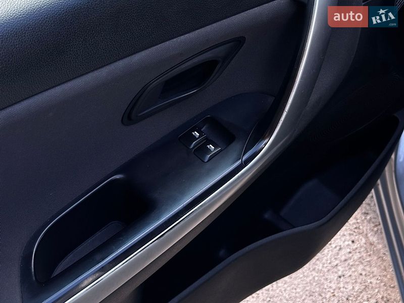 Хэтчбек Kia Ceed 2012 в Запорожье