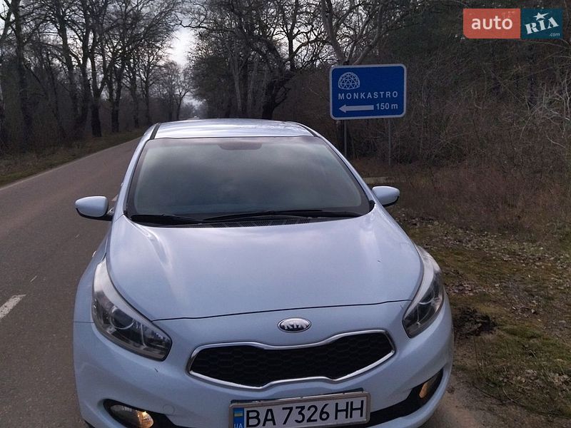 Хетчбек Kia Ceed 2013 в Новоукраїнці