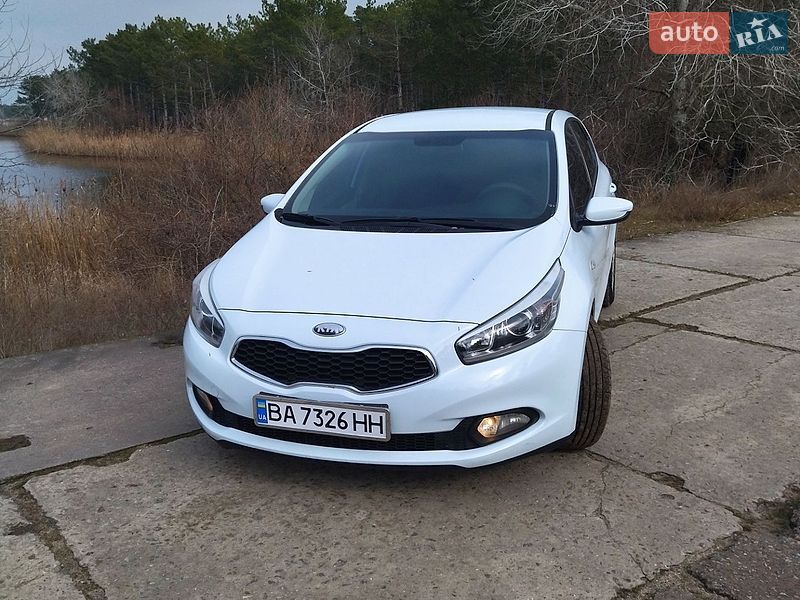 Хетчбек Kia Ceed 2013 в Новоукраїнці