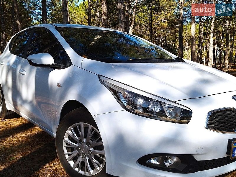 Хетчбек Kia Ceed 2013 в Новоукраїнці
