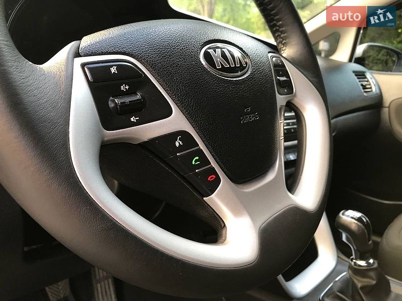 Хетчбек Kia Ceed 2012 в Хмельницькому