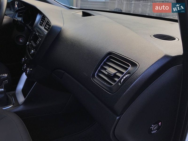 Хетчбек Kia Ceed 2012 в Хмельницькому